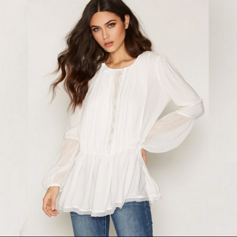 NWT Free People White Soul Serene Top
